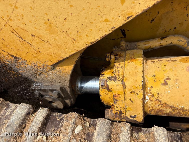 image for item EW1555 1971 Caterpillar 977K dozer