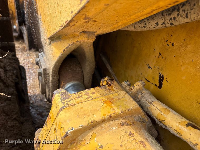 image for item EW1555 1971 Caterpillar 977K dozer