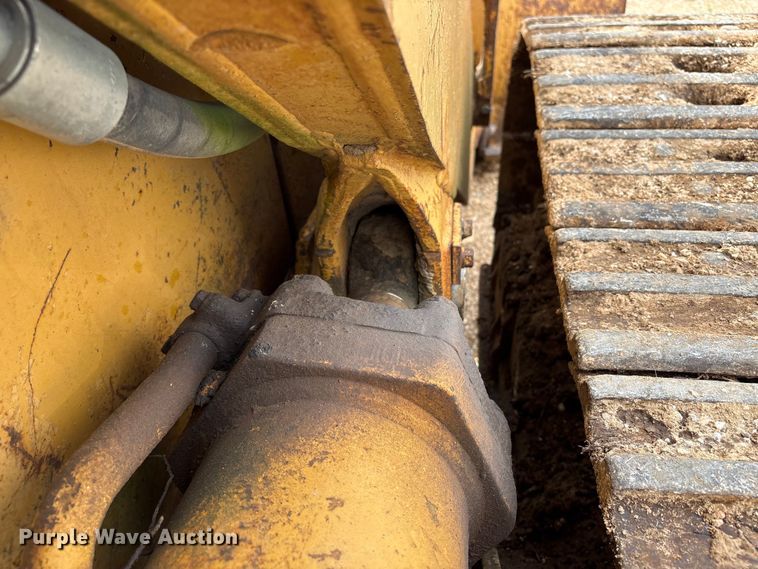 image for item EW1555 1971 Caterpillar 977K dozer