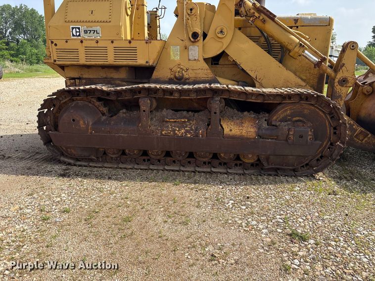 image for item EW1555 1971 Caterpillar 977K dozer