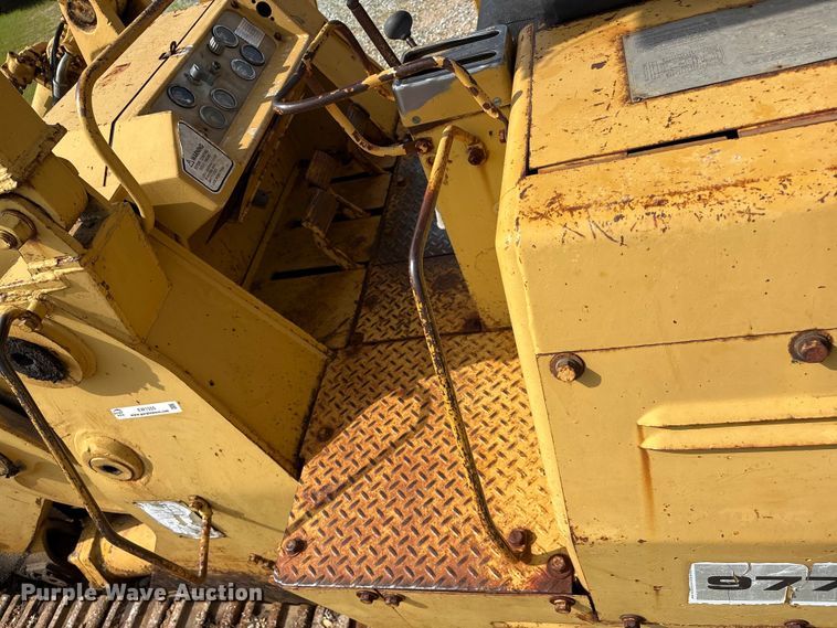 image for item EW1555 1971 Caterpillar 977K dozer