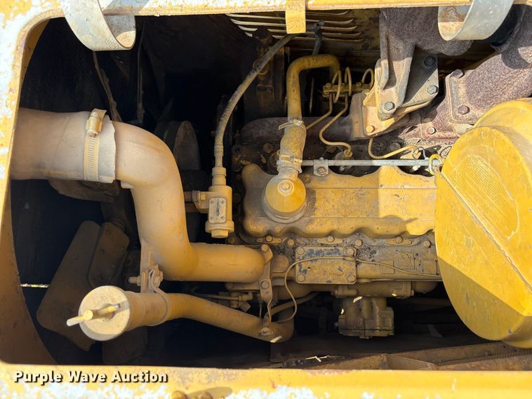 image for item EW1555 1971 Caterpillar 977K dozer