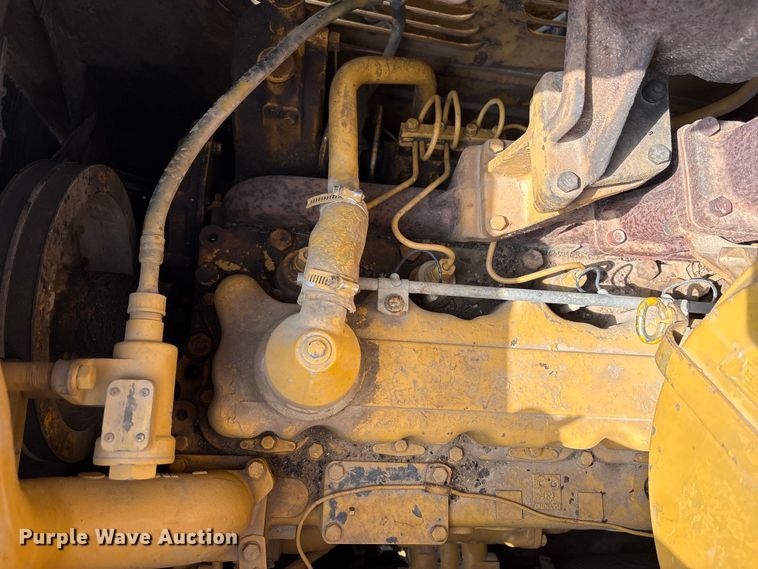 image for item EW1555 1971 Caterpillar 977K dozer