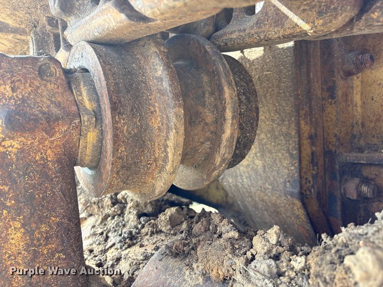 image for item EW1555 1971 Caterpillar 977K dozer