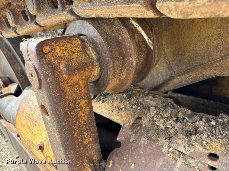 image for item EW1555 1971 Caterpillar 977K dozer