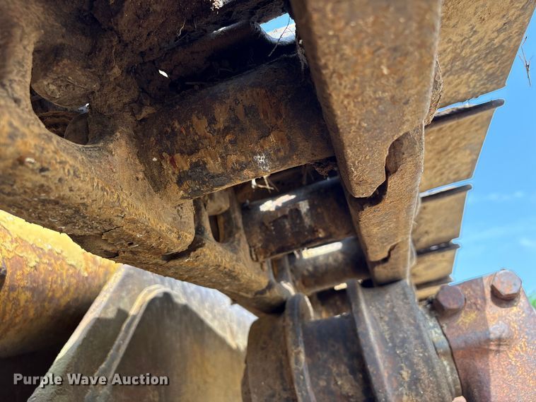 image for item EW1555 1971 Caterpillar 977K dozer