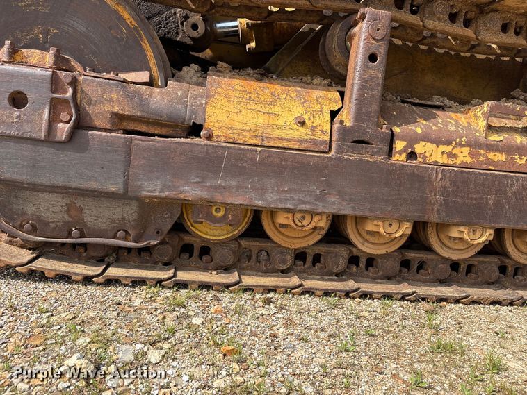 image for item EW1555 1971 Caterpillar 977K dozer