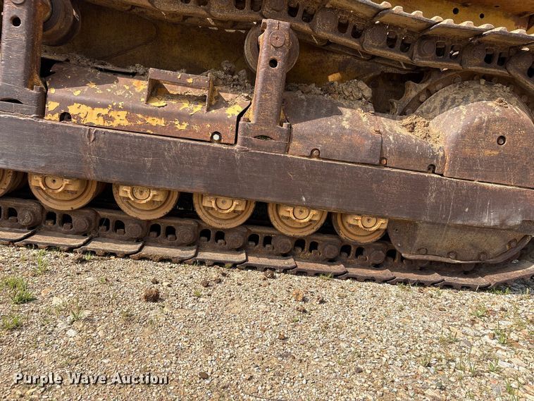 image for item EW1555 1971 Caterpillar 977K dozer