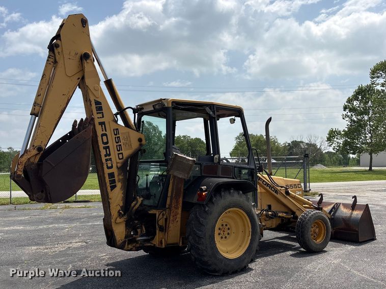 image for item EW1557 Ford 555D backhoe