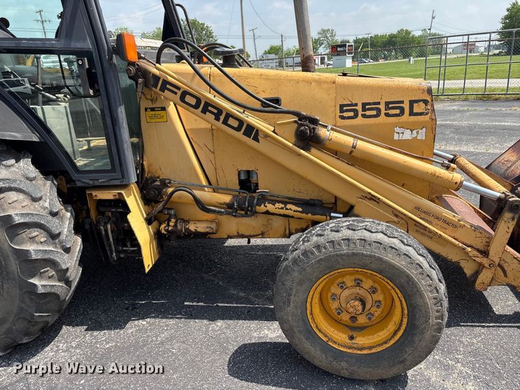 image for item EW1557 Ford 555D backhoe