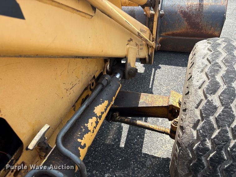 image for item EW1557 Ford 555D backhoe