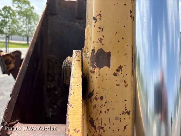 image for item EW1557 Ford 555D backhoe