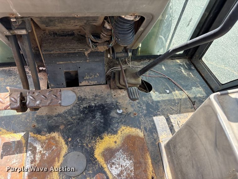 image for item EW1557 Ford 555D backhoe