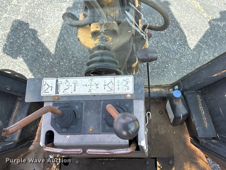image for item EW1557 Ford 555D backhoe
