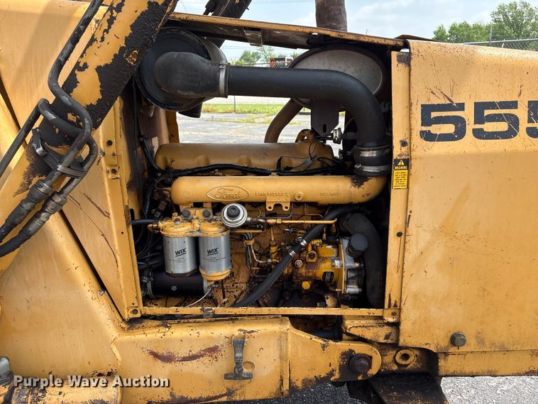 image for item EW1557 Ford 555D backhoe