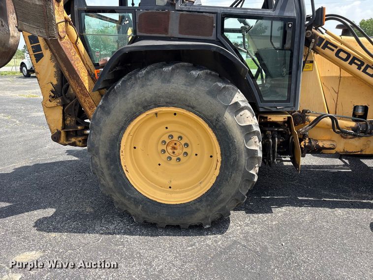 image for item EW1557 Ford 555D backhoe