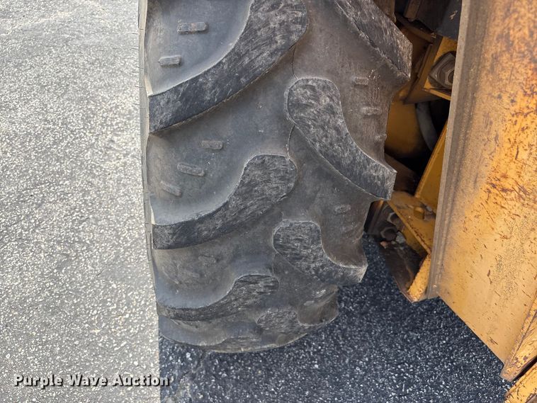 image for item EW1557 Ford 555D backhoe