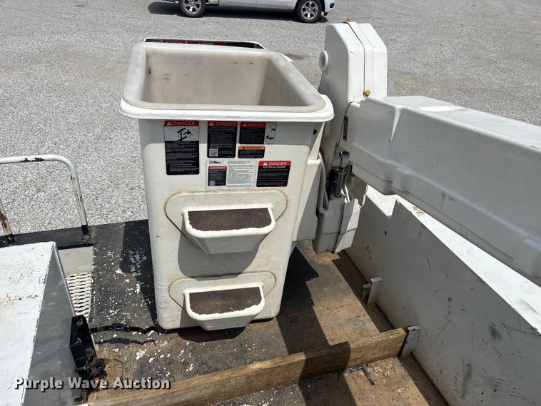 image for item EW1561 2019 Ford F550 Super Duty bucket truck