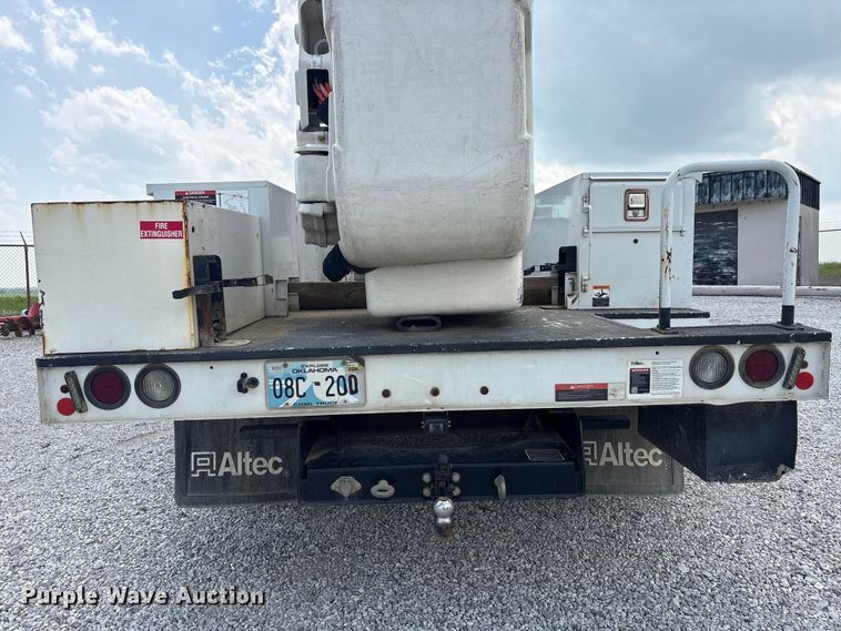 image for item EW1561 2019 Ford F550 Super Duty bucket truck