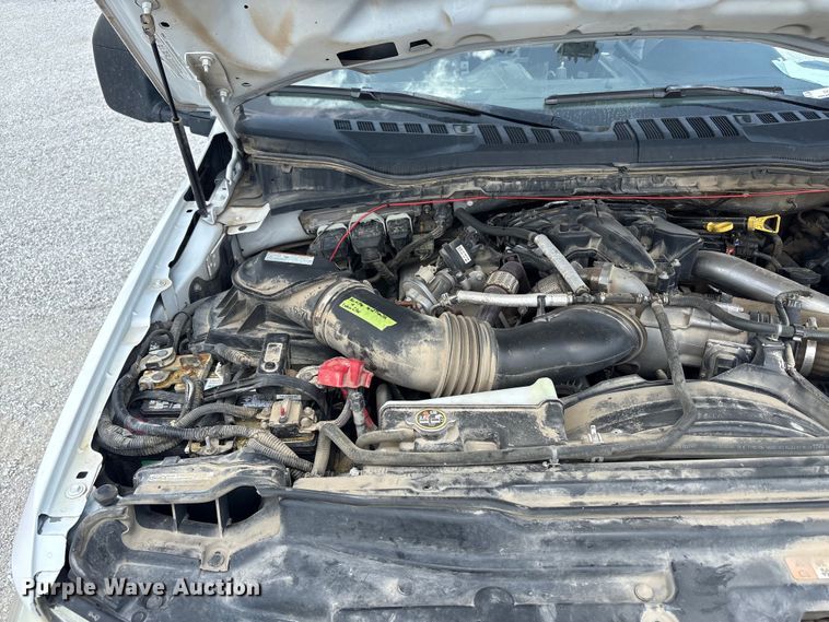 image for item EW1561 2019 Ford F550 Super Duty bucket truck