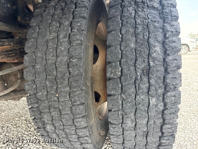 image for item EW1561 2019 Ford F550 Super Duty bucket truck