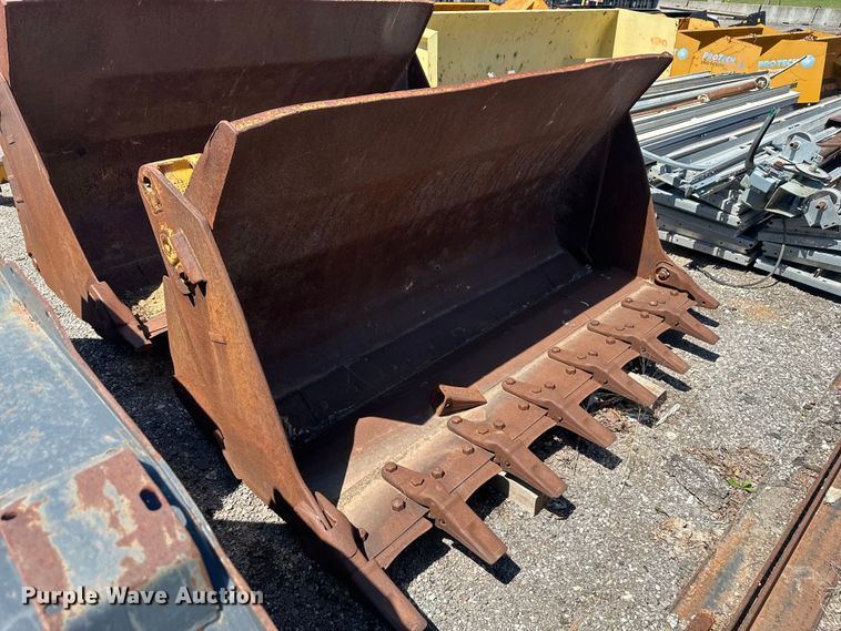 image for item EW1996 Cat (2) Crawler loader 4-in-1 buckets