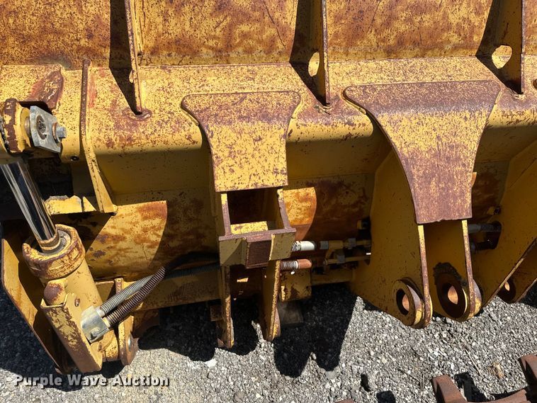 image for item EW1996 Cat (2) Crawler loader 4-in-1 buckets