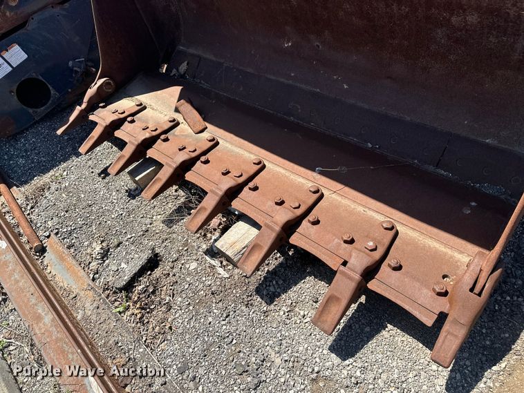 image for item EW1996 Cat (2) Crawler loader 4-in-1 buckets