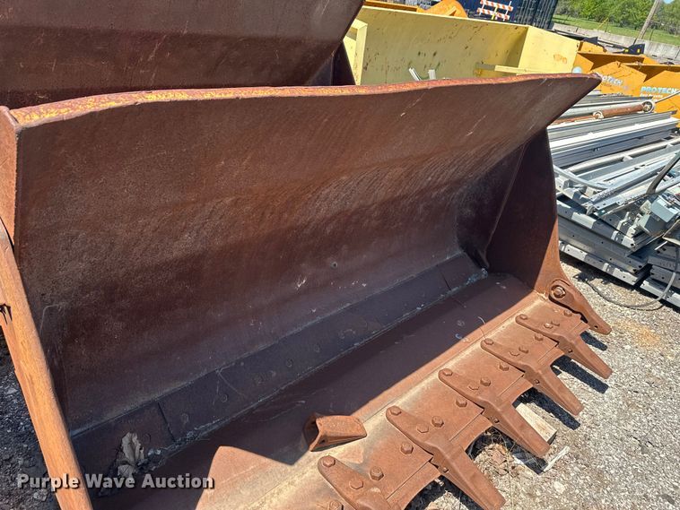 image for item EW1996 Cat (2) Crawler loader 4-in-1 buckets