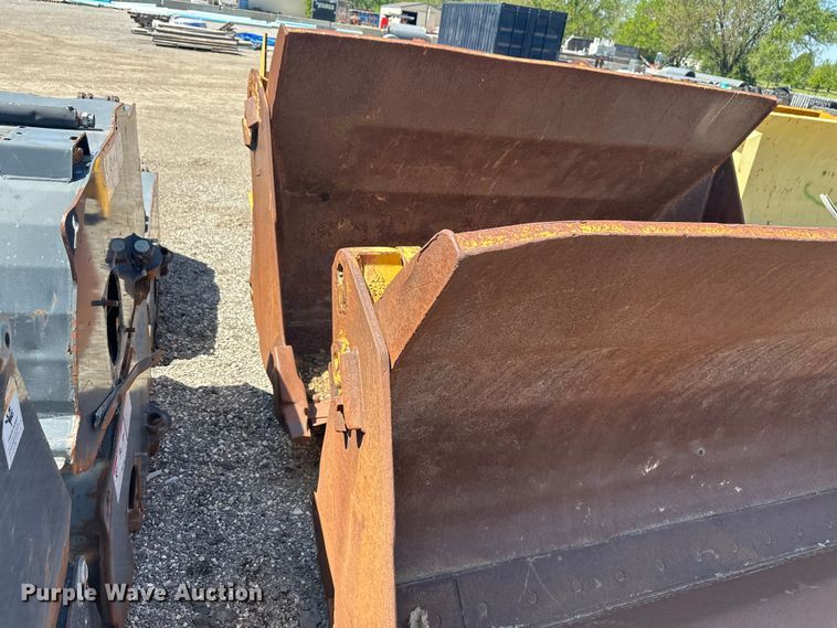 image for item EW1996 Cat (2) Crawler loader 4-in-1 buckets
