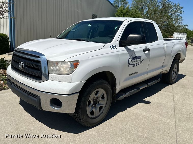 image for item EW1997 2011 Toyota Tundra Ext. Cab pickup truck