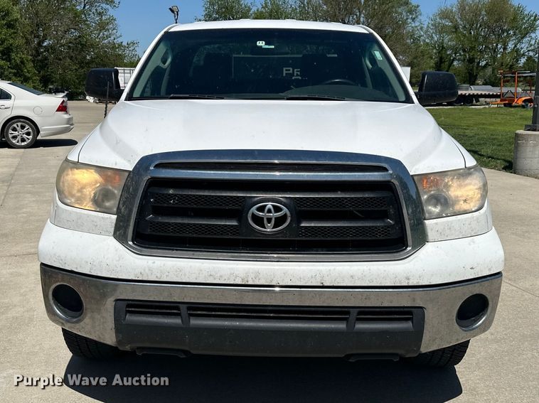 image for item EW1997 2011 Toyota Tundra Ext. Cab pickup truck