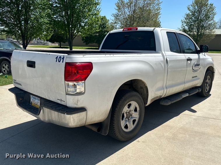 image for item EW1997 2011 Toyota Tundra Ext. Cab pickup truck