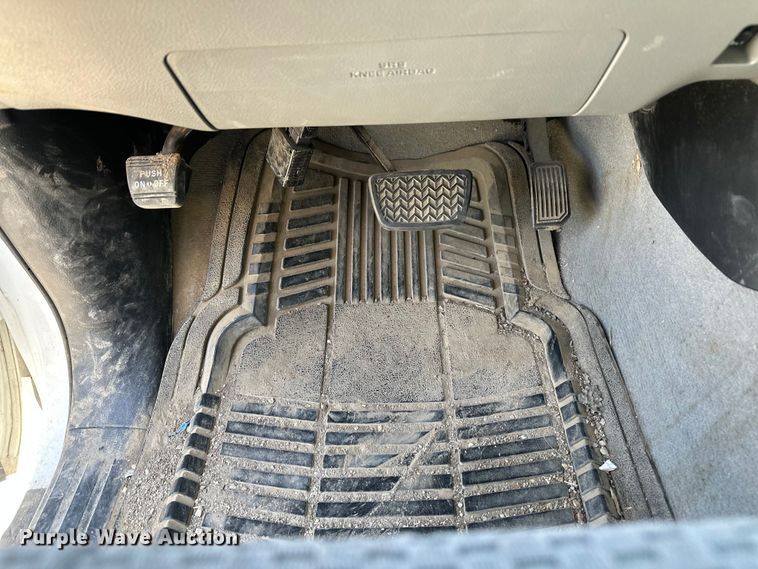image for item EW1997 2011 Toyota Tundra Ext. Cab pickup truck