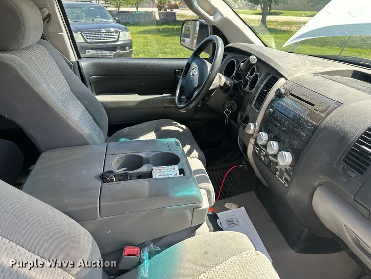 image for item EW1997 2011 Toyota Tundra Ext. Cab pickup truck