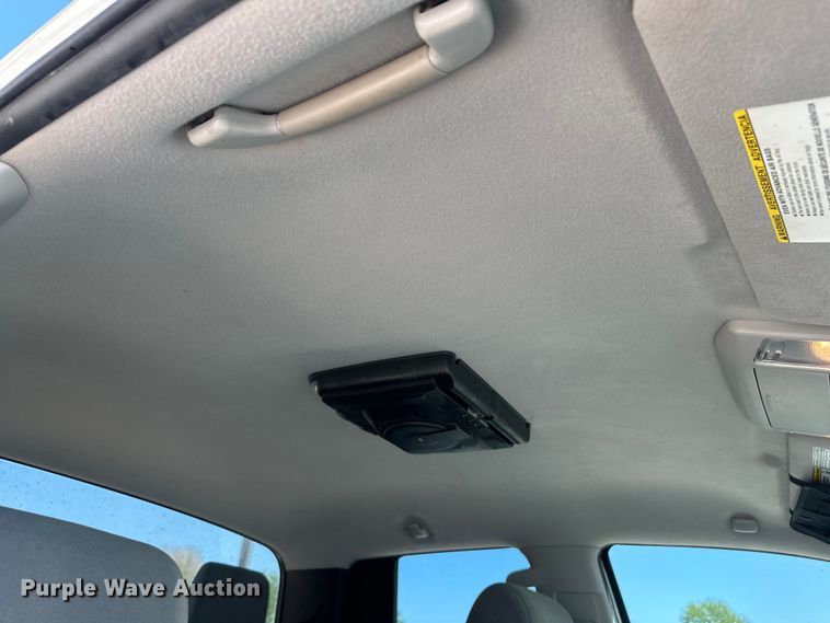 image for item EW1997 2011 Toyota Tundra Ext. Cab pickup truck