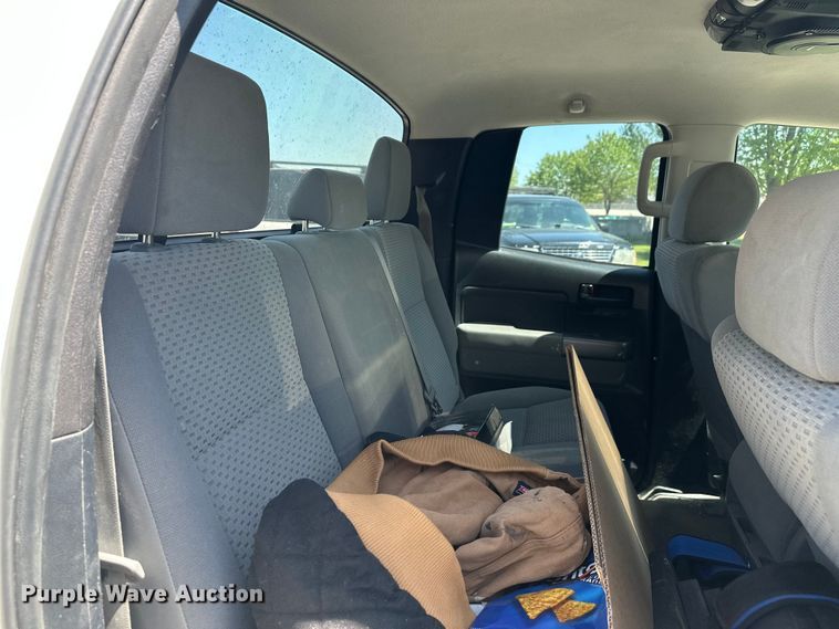 image for item EW1997 2011 Toyota Tundra Ext. Cab pickup truck