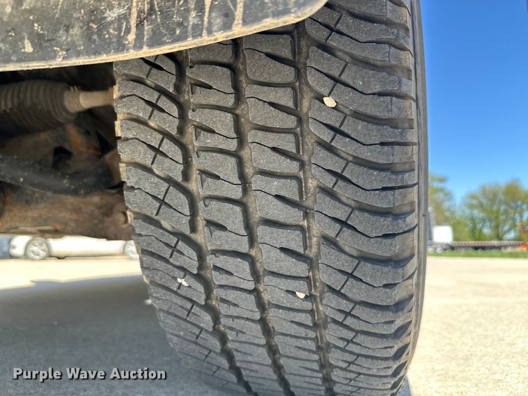 image for item EW1997 2011 Toyota Tundra Ext. Cab pickup truck