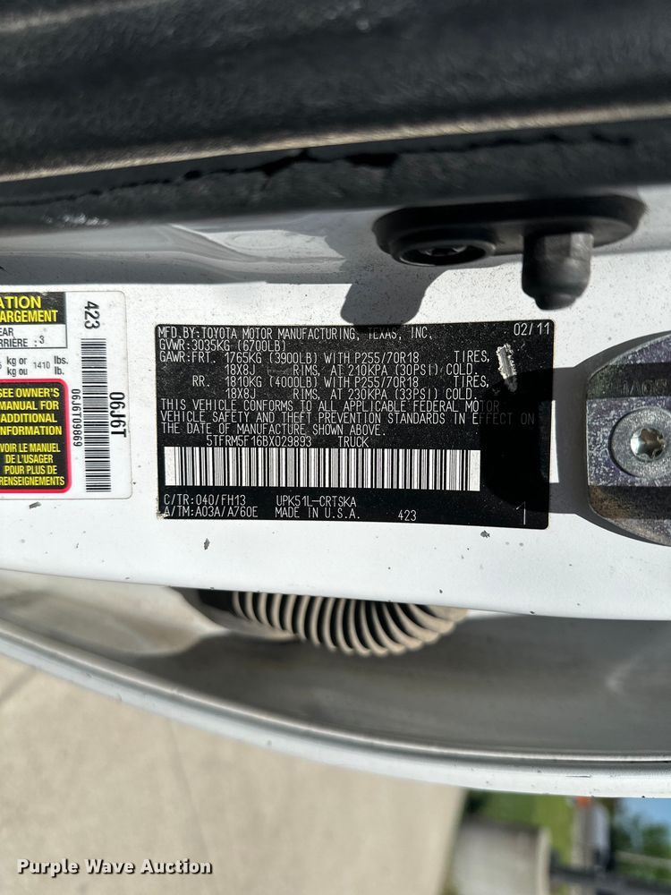 image for item EW1997 2011 Toyota Tundra Ext. Cab pickup truck