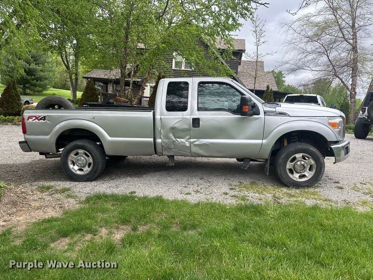 image for item EW2028 2012 Ford F250 Super Duty Ext. Cab pickup truck