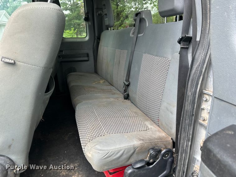 image for item EW2028 2012 Ford F250 Super Duty Ext. Cab pickup truck