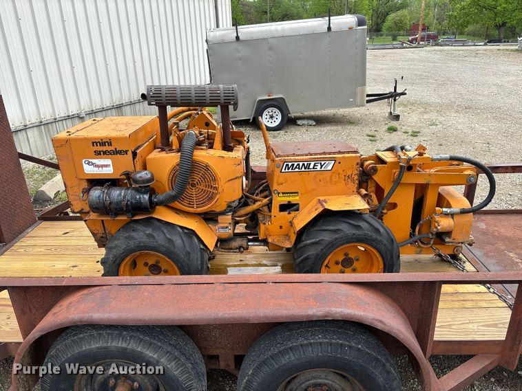 image for item FB3049 Case Mini-Sneaker cable plow