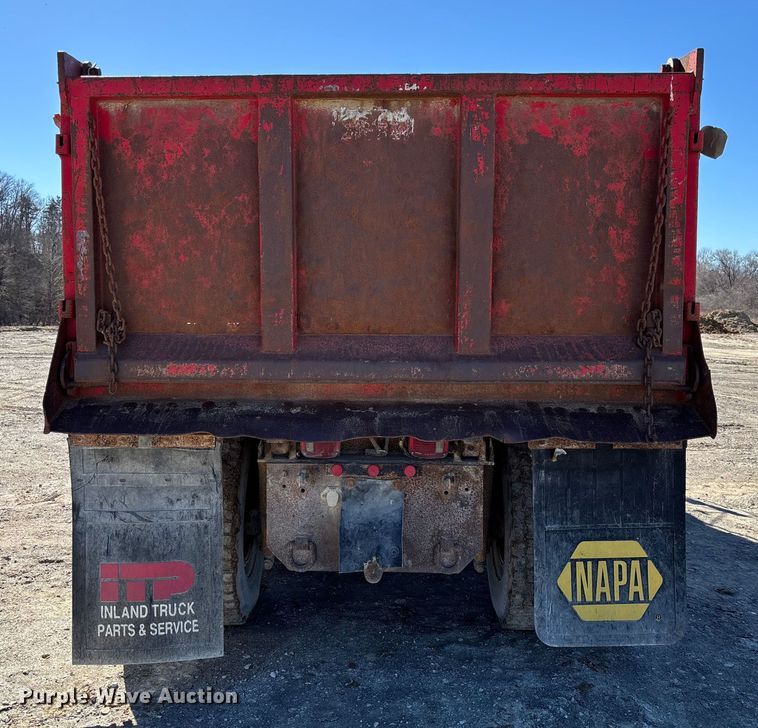 image for item FB3072 2005 Sterling L7500 dump truck