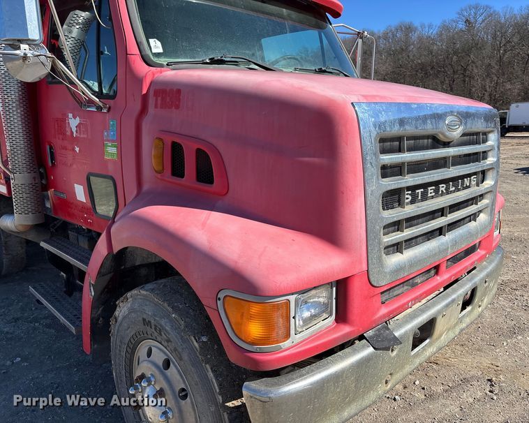 image for item FB3072 2005 Sterling L7500 dump truck