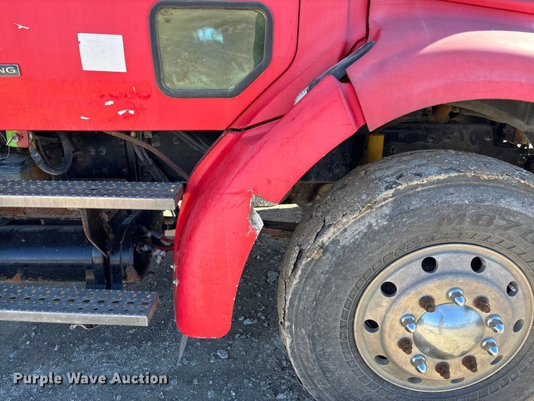 image for item FB3072 2005 Sterling L7500 dump truck