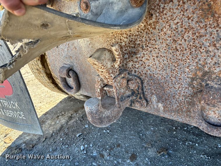 image for item FB3072 2005 Sterling L7500 dump truck
