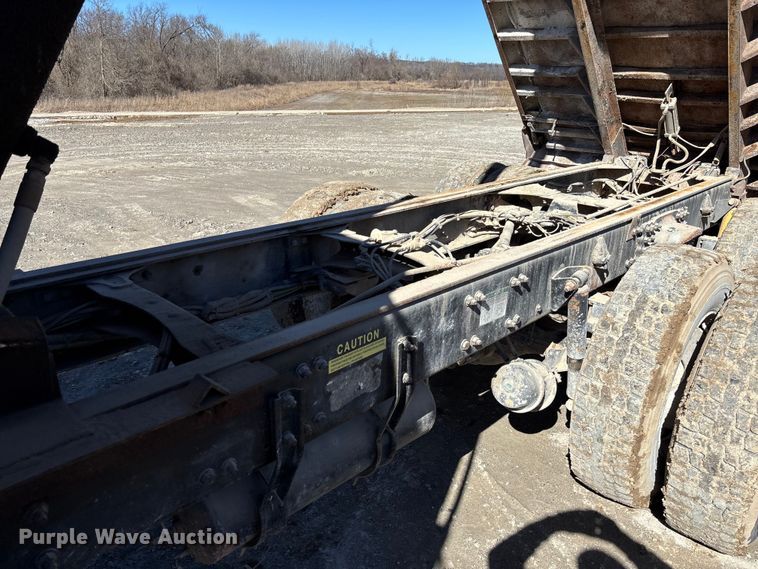 image for item FB3072 2005 Sterling L7500 dump truck