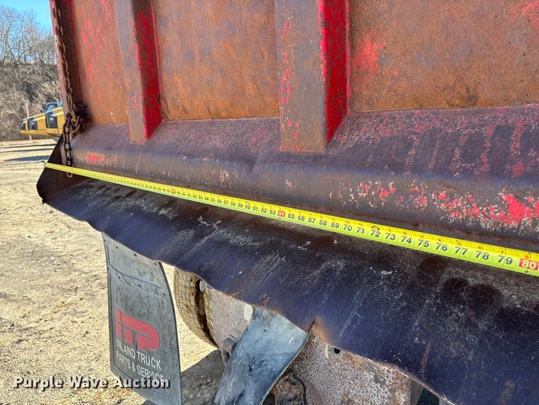 image for item FB3072 2005 Sterling L7500 dump truck