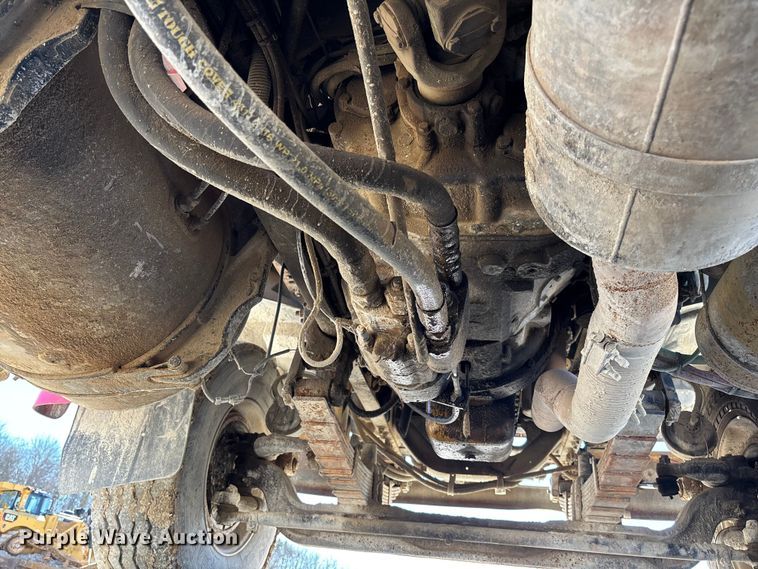 image for item FB3072 2005 Sterling L7500 dump truck