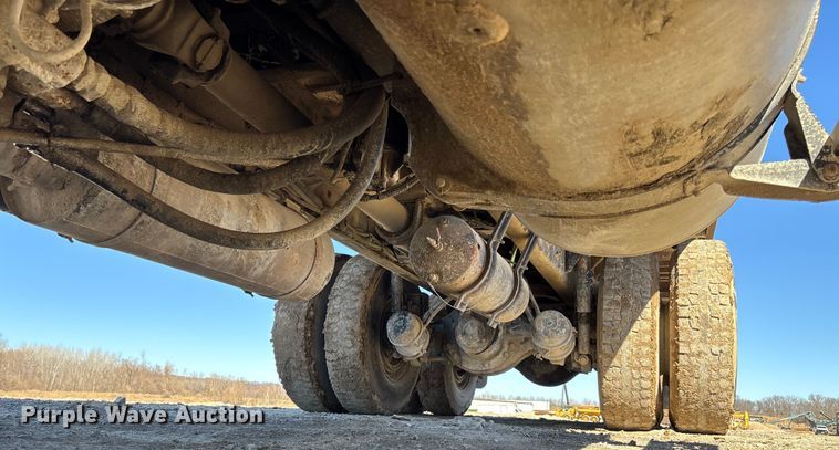 image for item FB3072 2005 Sterling L7500 dump truck